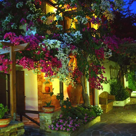 Dimitra מלון דירות