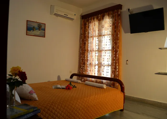 מלון דירות Dimitra 3*