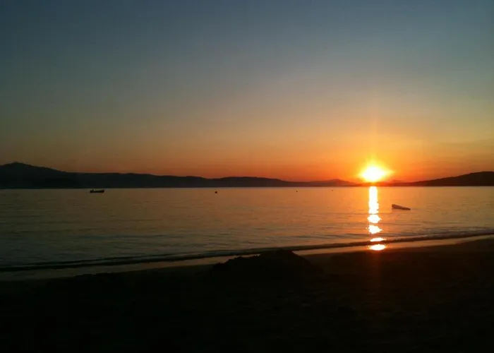 Dimitra מלון דירות Kastrákion