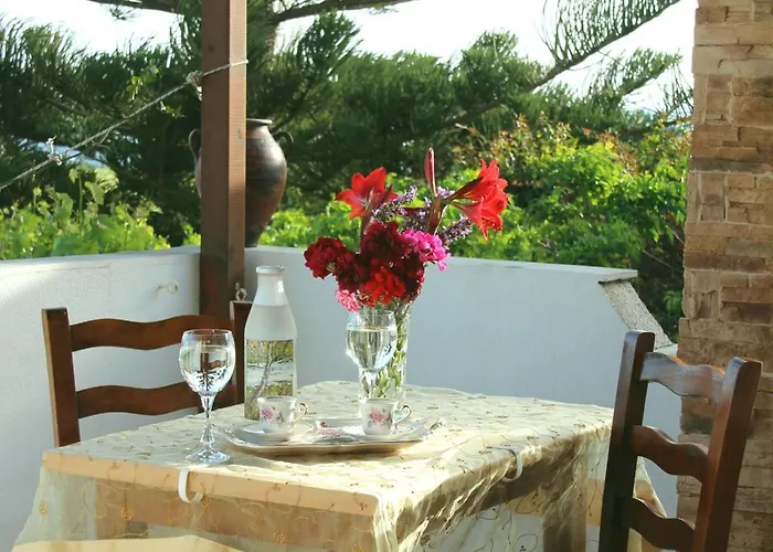 Dimitra מלון דירות